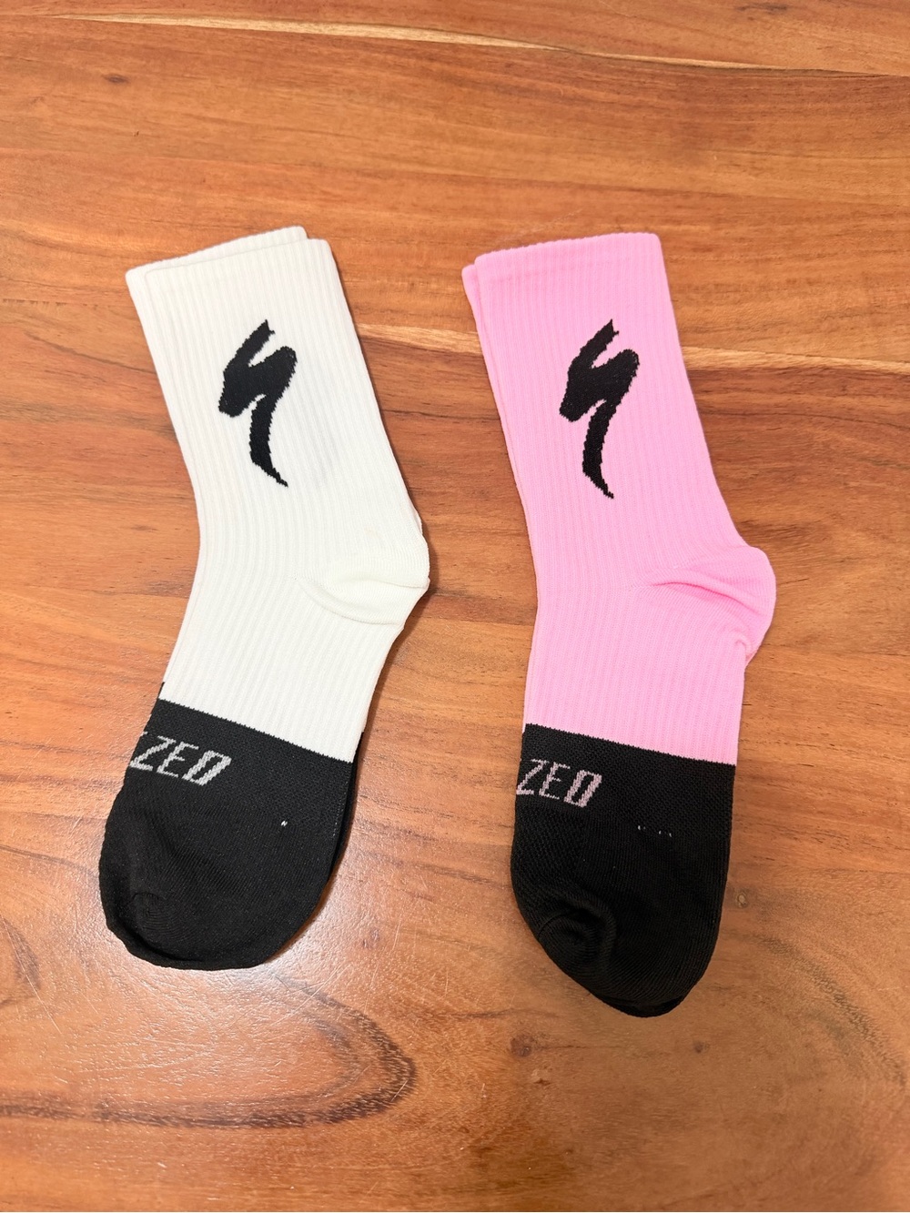 Set of 2 Specialized women’s cycling Crew Socks - White & Pink with Black Toe